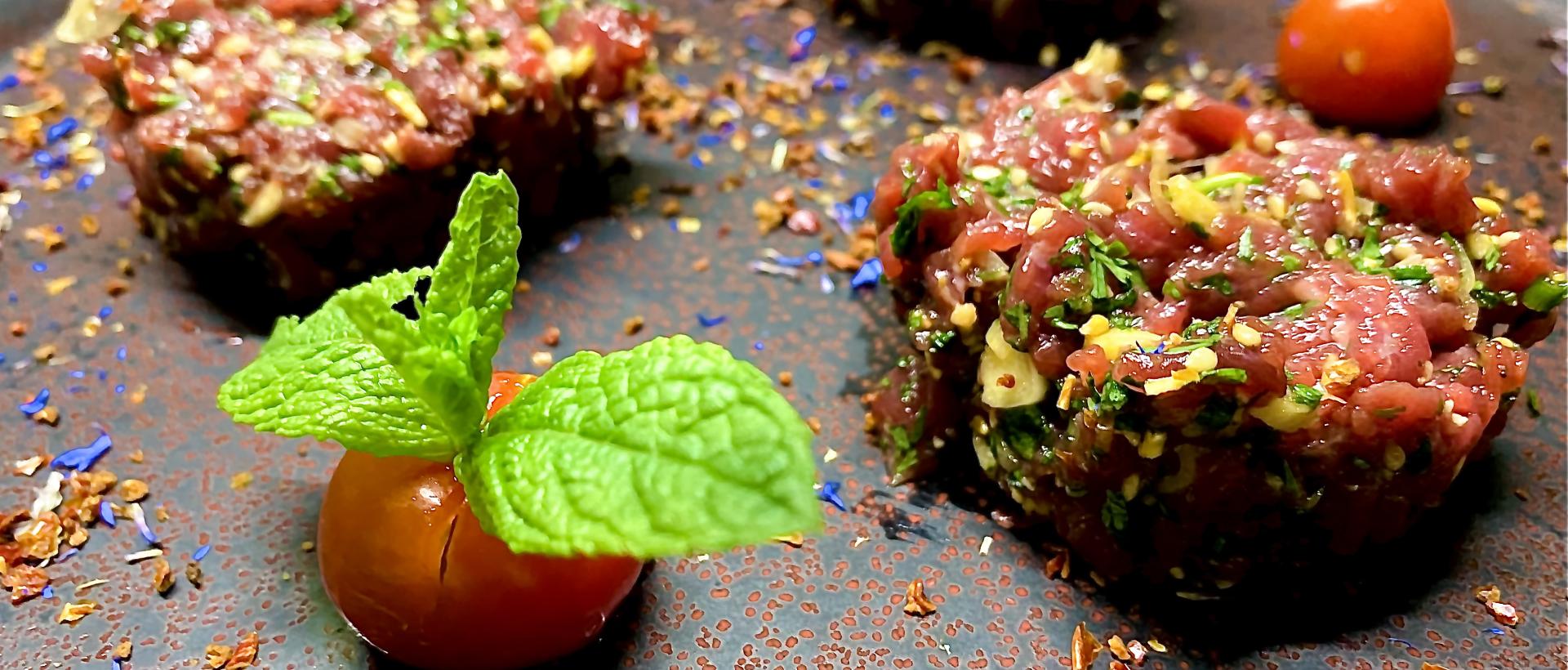 Food Tartare Oriental