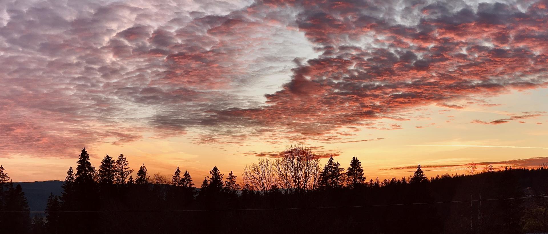 Magnifique couché de soleil aux Cernets Hôtel