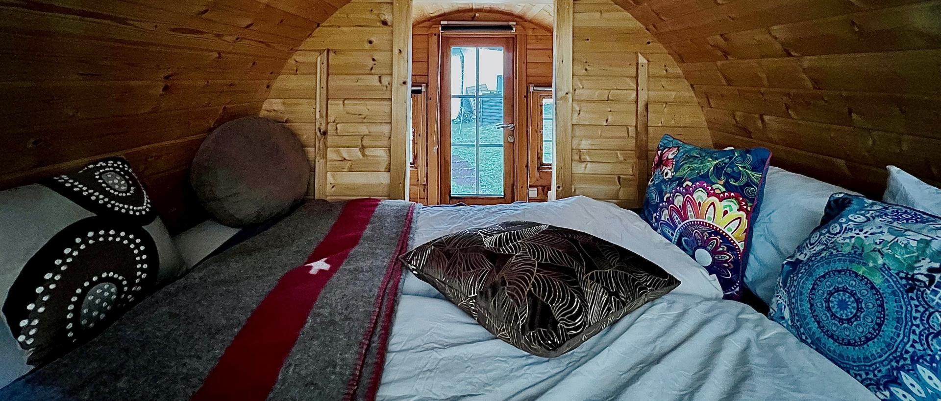 Vue intérieur de notre Tiny House dans un Tonneau habitation