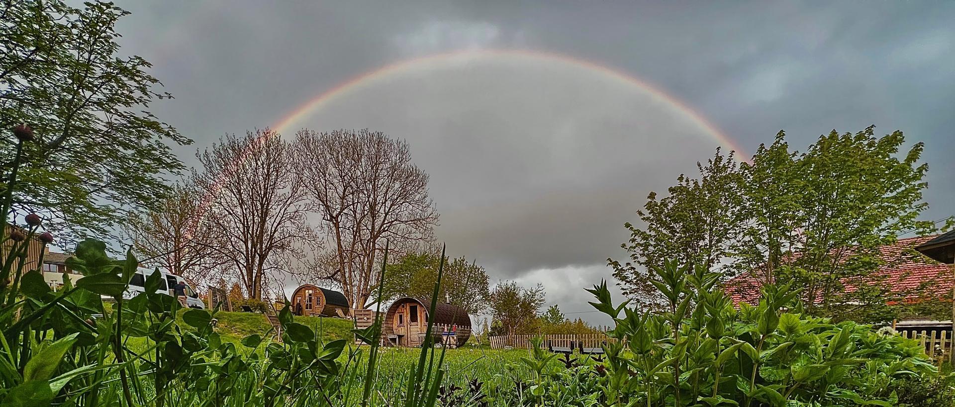 Arc en ciel sur notre Tiny House 2024