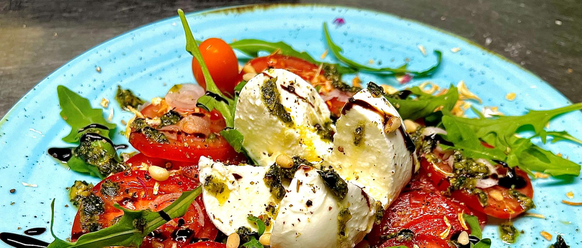Tomates et Mozzarella du Val-de-Travers Fam. Sthaeli 