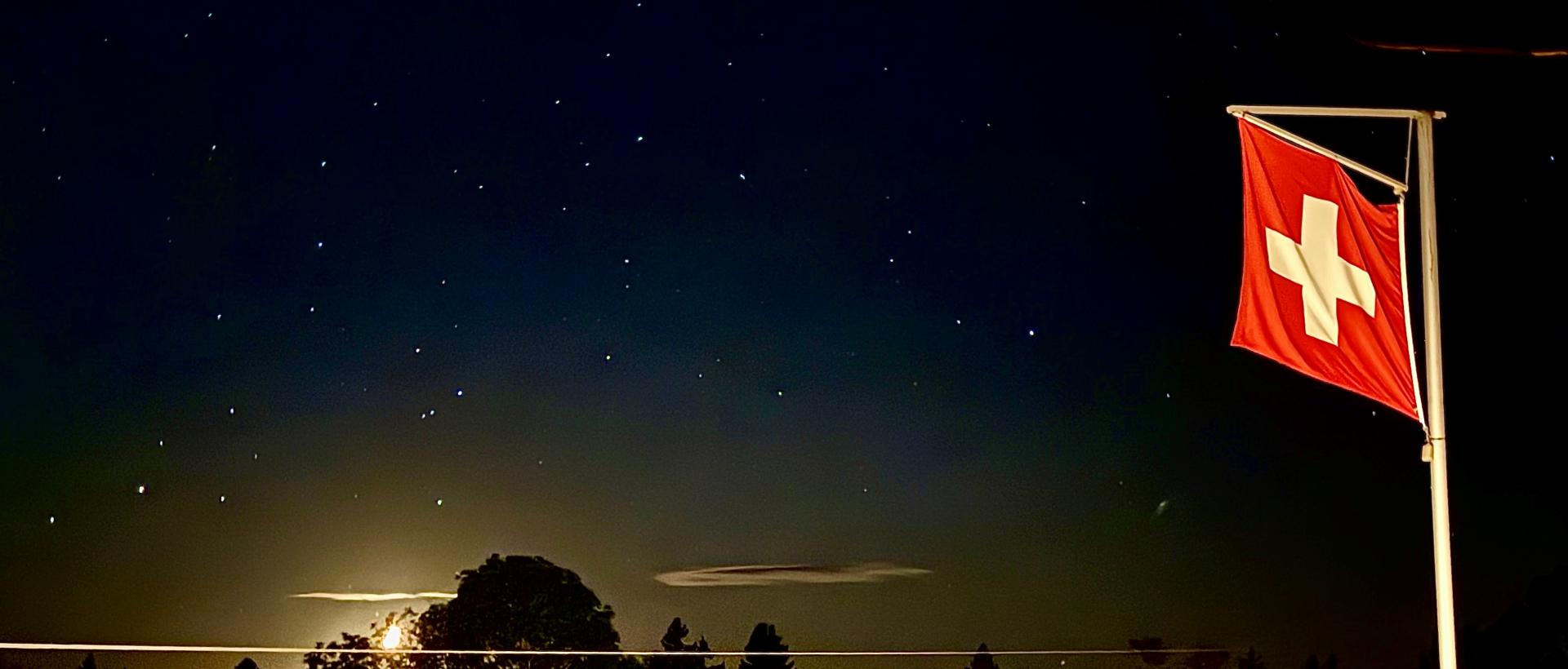 Au Clair de la lune Suisse val de travers Les Cernets