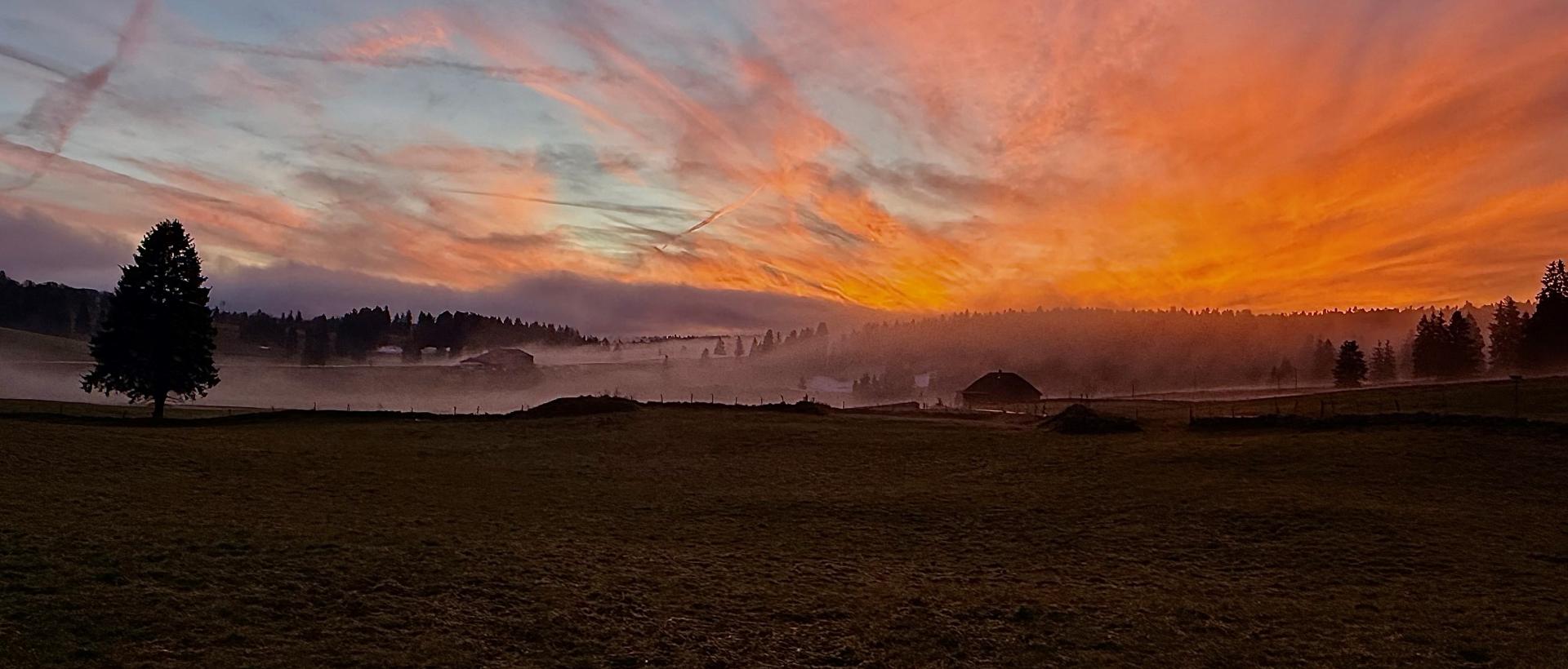 vallee de la brevine coucher de soleil 