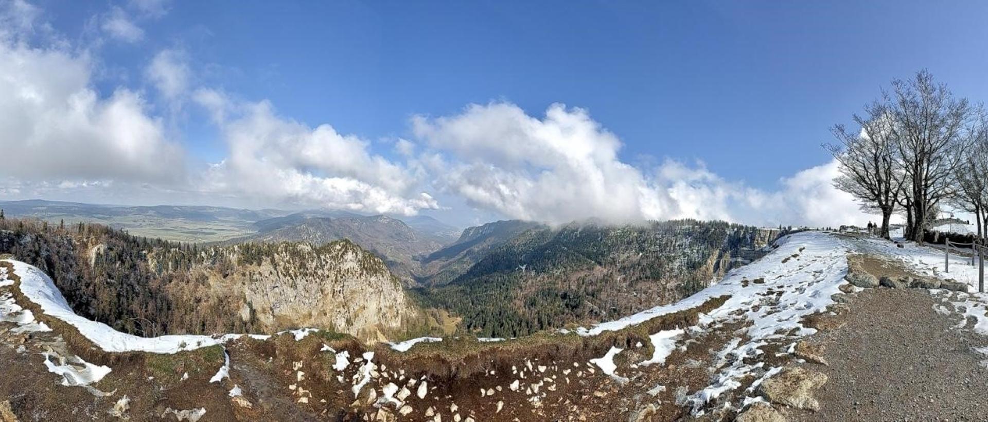 Creux du Van hiver Val-de-Travers Jura suisse paysage panorama neige