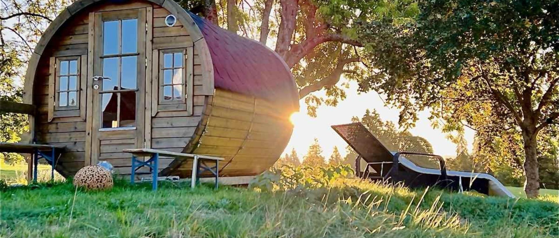 Tiny House Hôtel Les Cernets Nature soleil levant