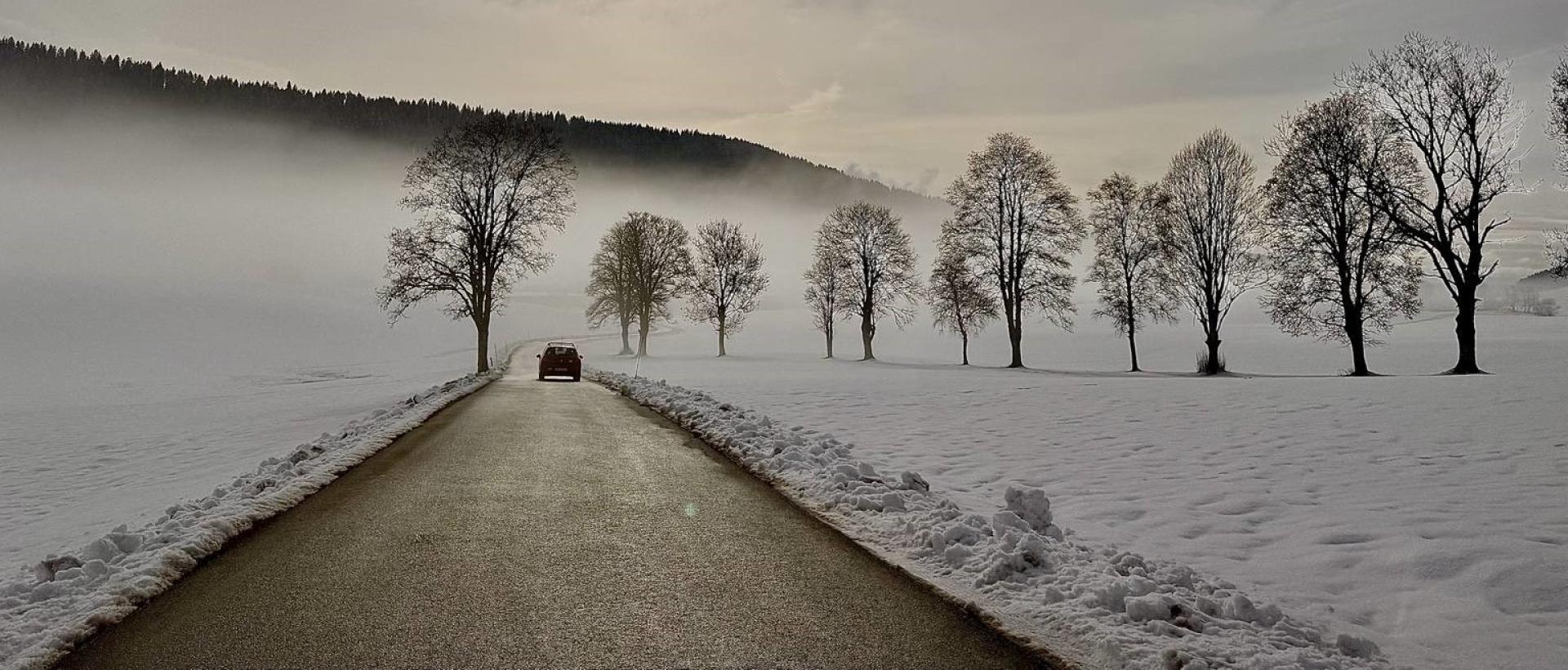 route d'accès aux Cernets depuis les Verrières dans la canton de Neuchâtel