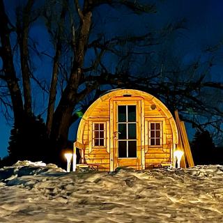 Cabane BBQ sous la neige