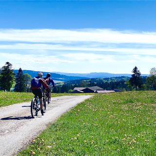 velo vtt route jura neuchatelois val de travers les cernets