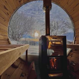 Espace bien être situé au Val de Travers Sauna Panoramique Hôtel Les Cernets Jura suisse