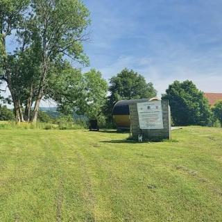 zone verte d'accueil pour Van & camping car 600m2 aux Cernets dans le Val de Travers