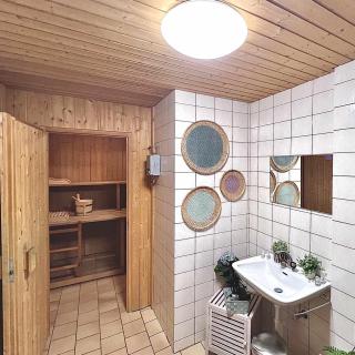 Sauna intérieur gratuit pour nos hôtes Hôtel Les Cernets Val de Travers Jura suisse